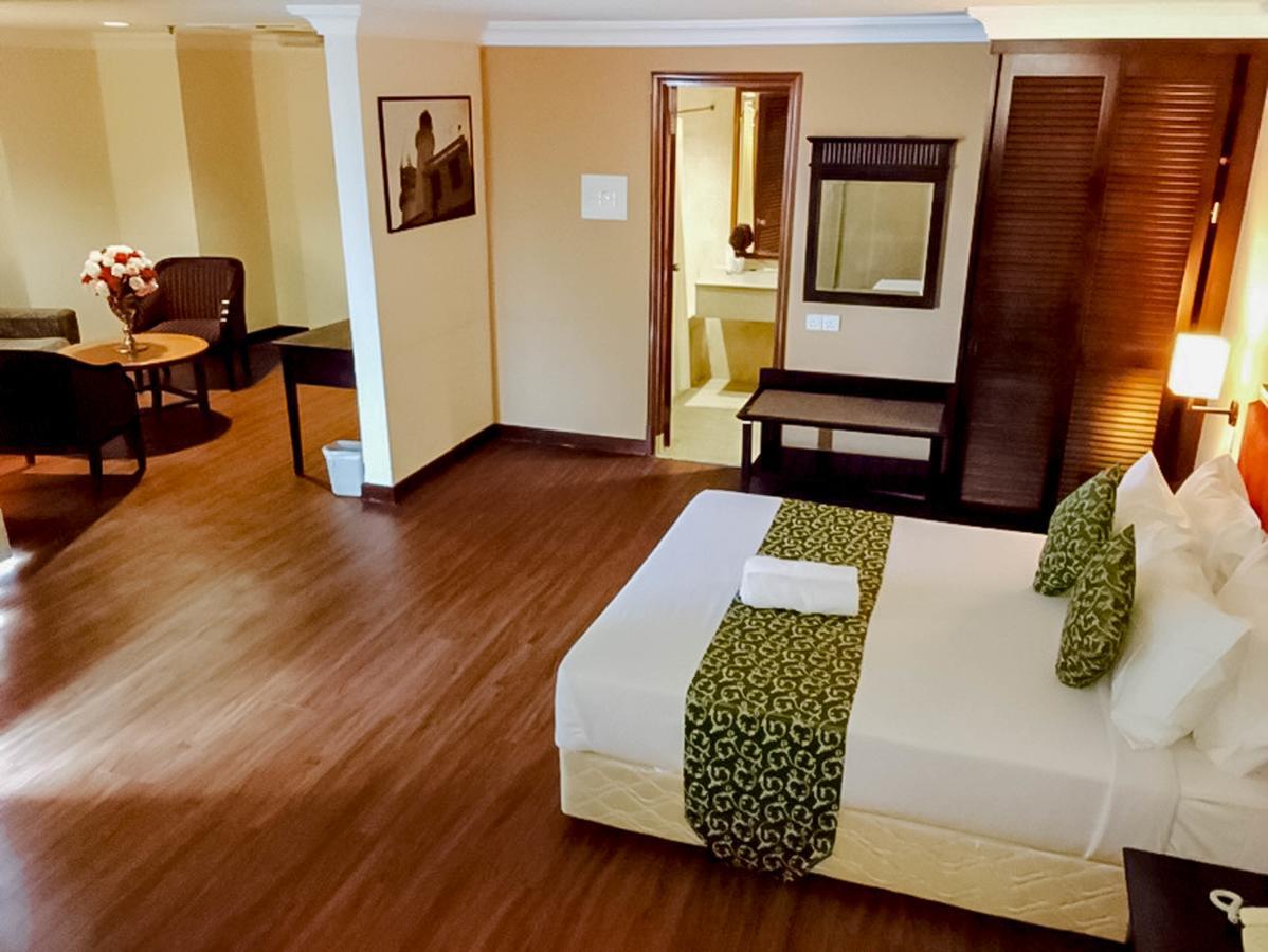 Hotel Legacy Port Dickson Zewnętrze zdjęcie